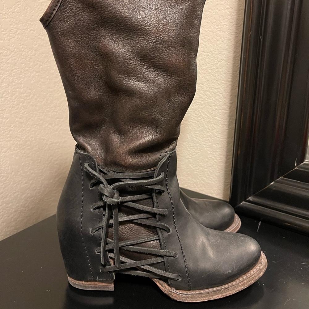 Black FREEBIRD Castle Boots - Sz 6
